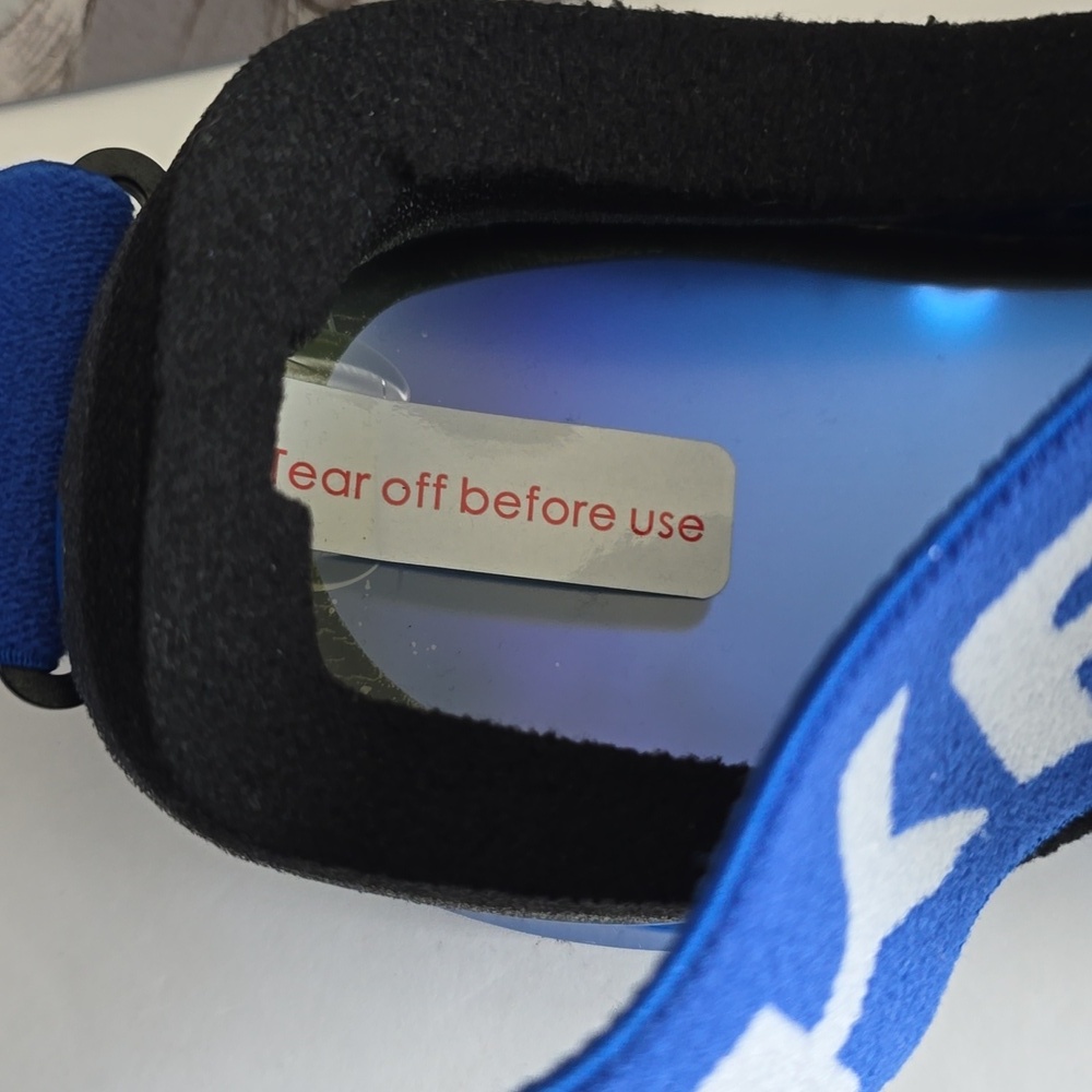 NIB Akaso Ski Snowboarding Glasses Blue Frame Blue Lens - Picture 4 of 13